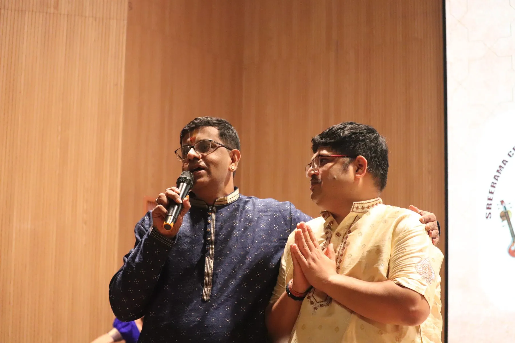 Compere with young artists