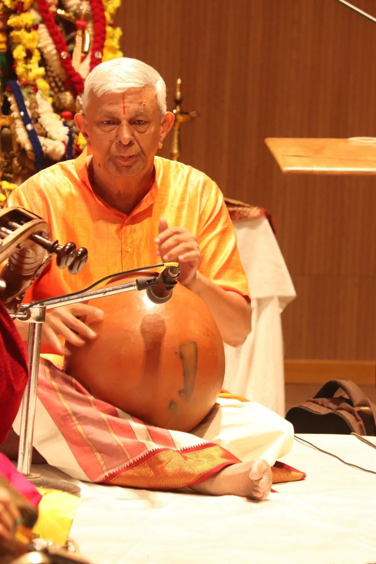 Senior ghatam artist