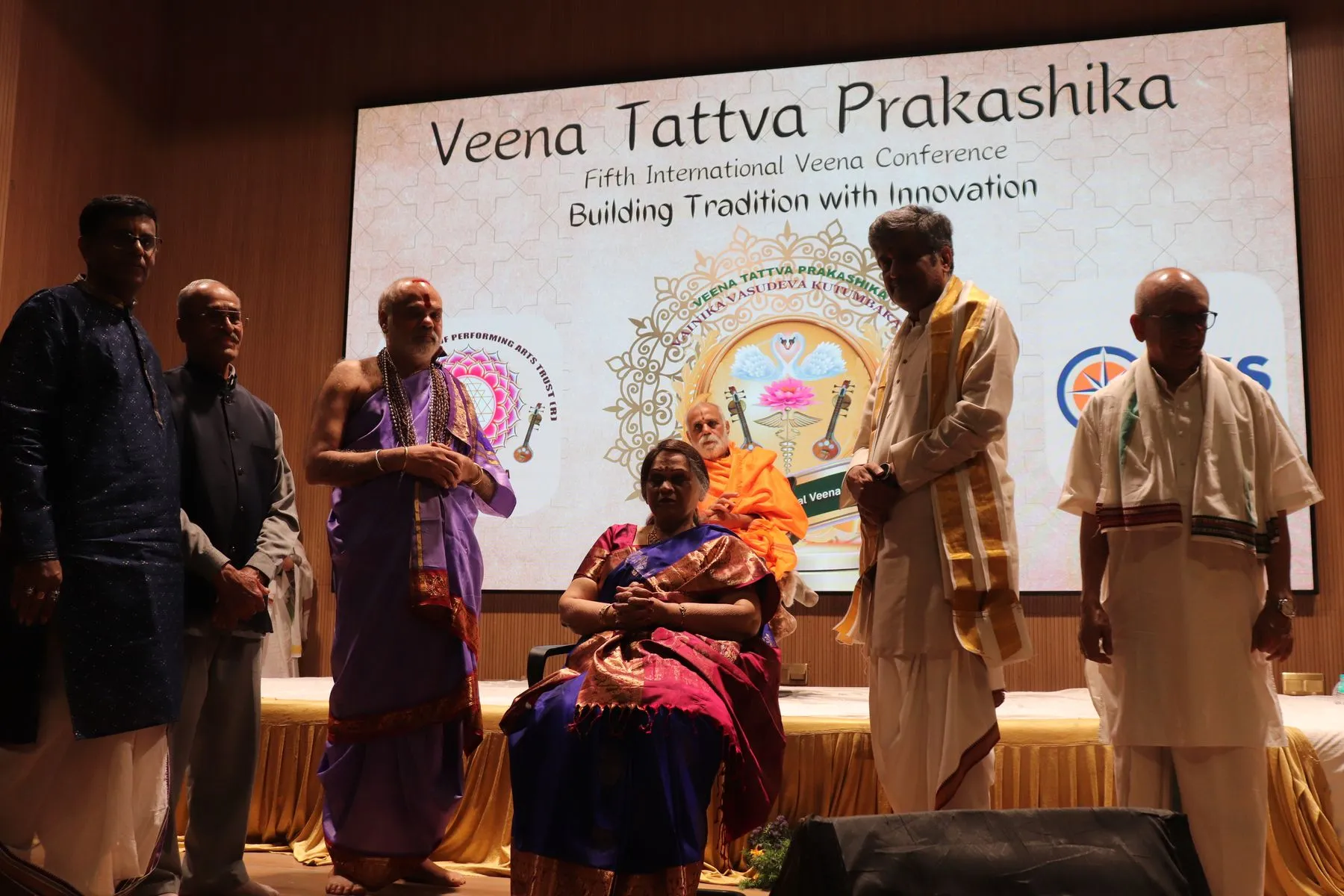 Valedictory group with VTP V backdrop