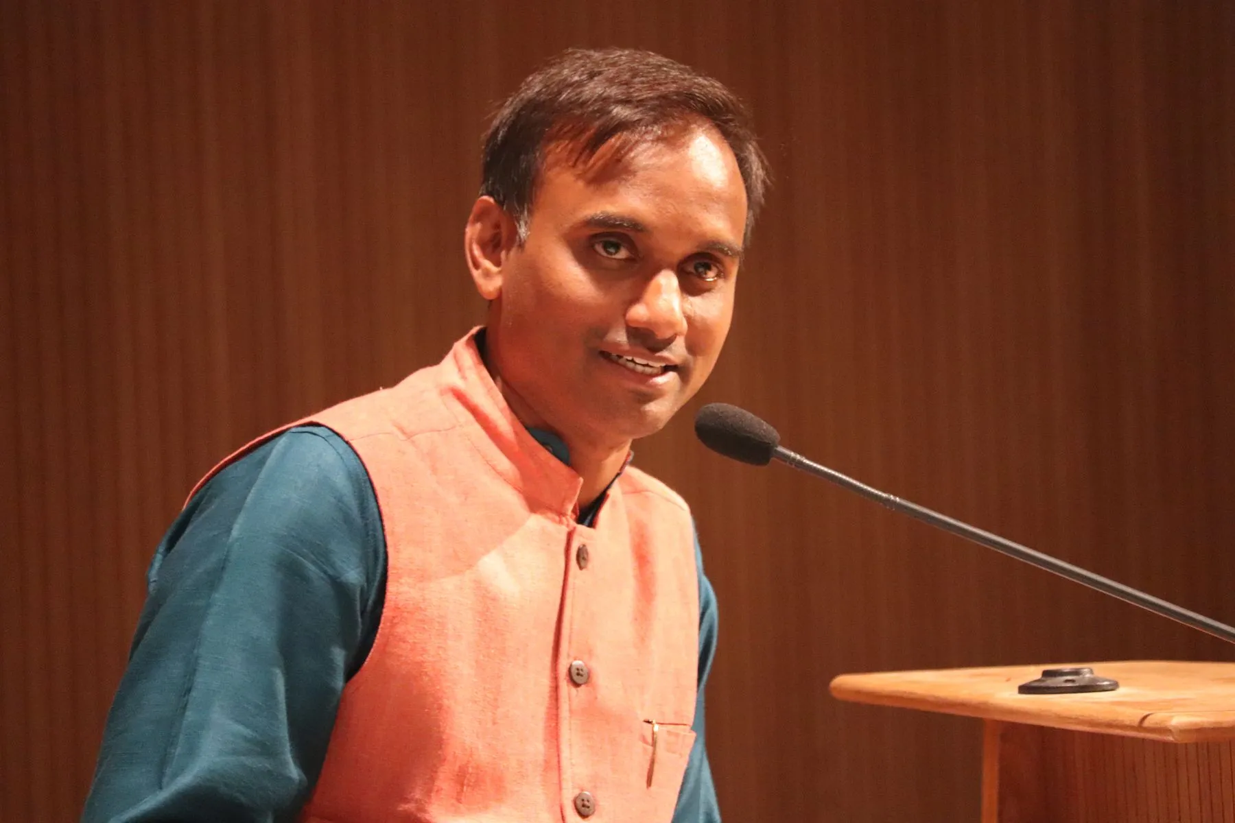 Speaker at mic